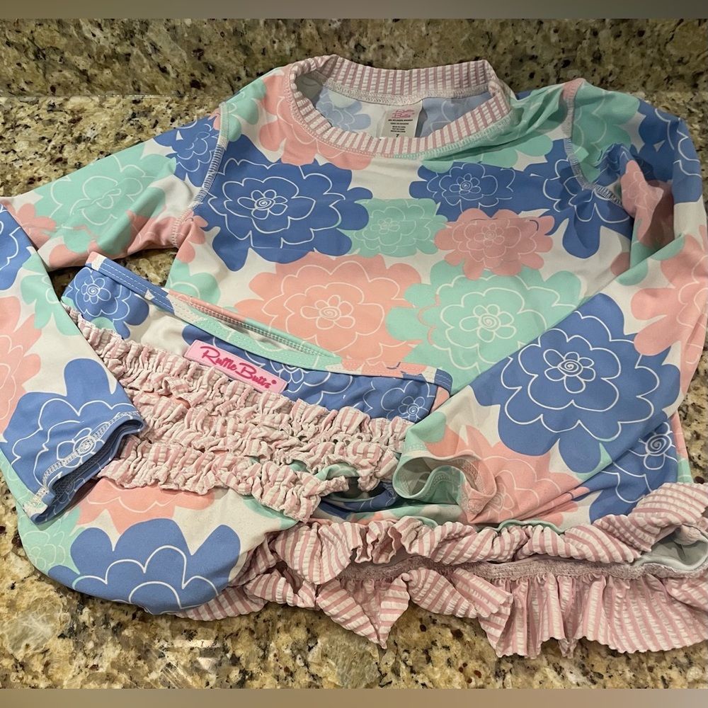 Ruffle Buts rash guard swimsuit sz 7
